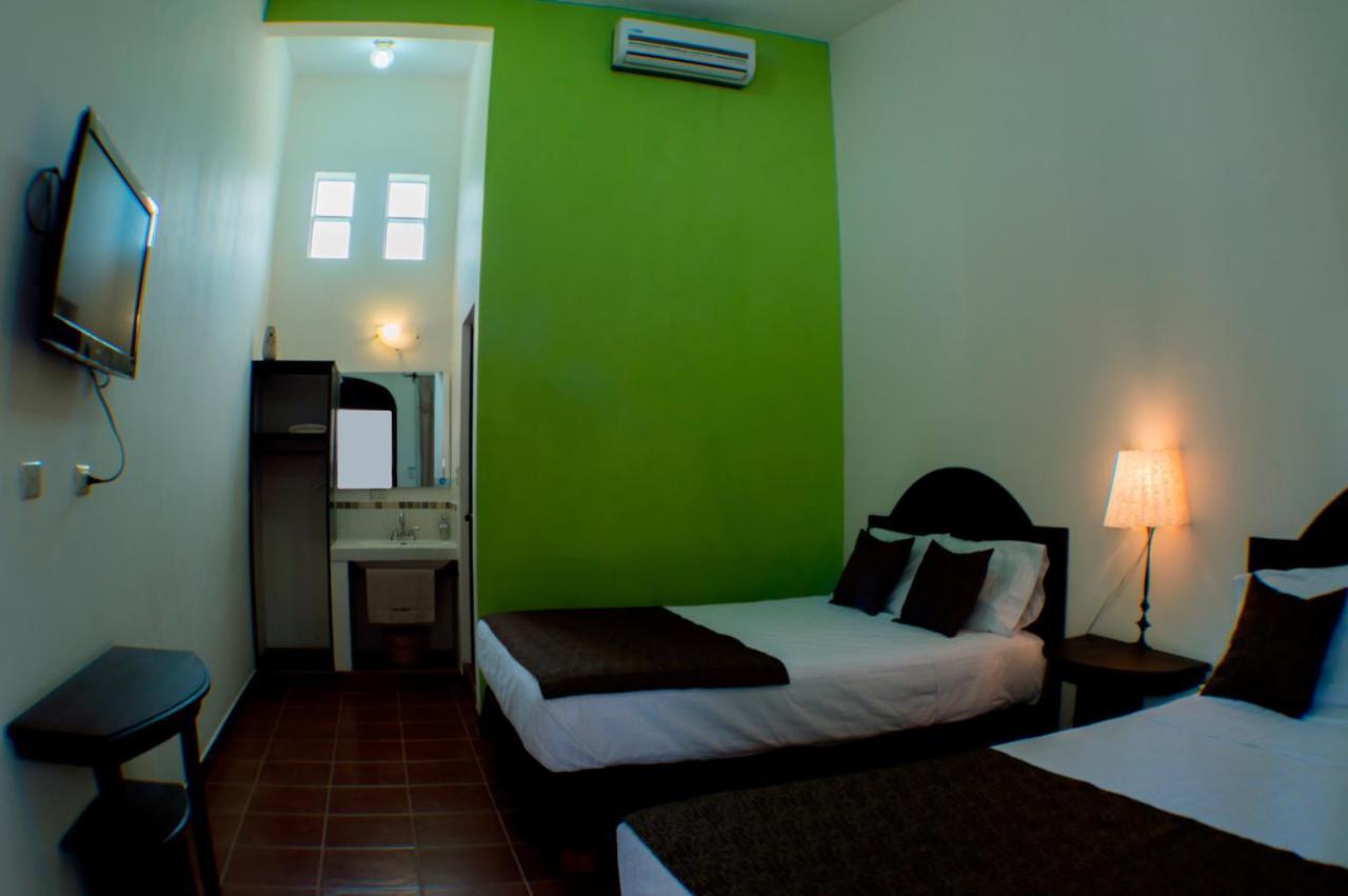 Casa Bourbon Hotel Retalhuleu Kültér fotó